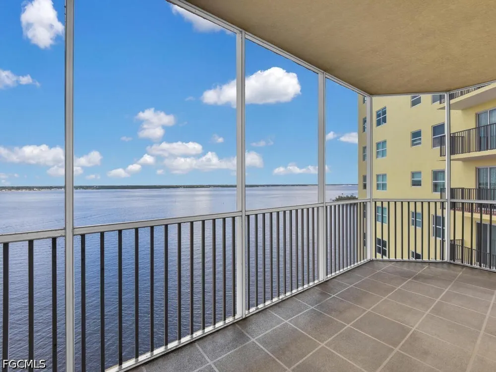 1st Street #1006 Fort Myers, FL 33916