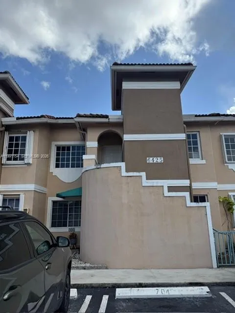 6425 SW 130th Pl #704 Miami, FL 33183