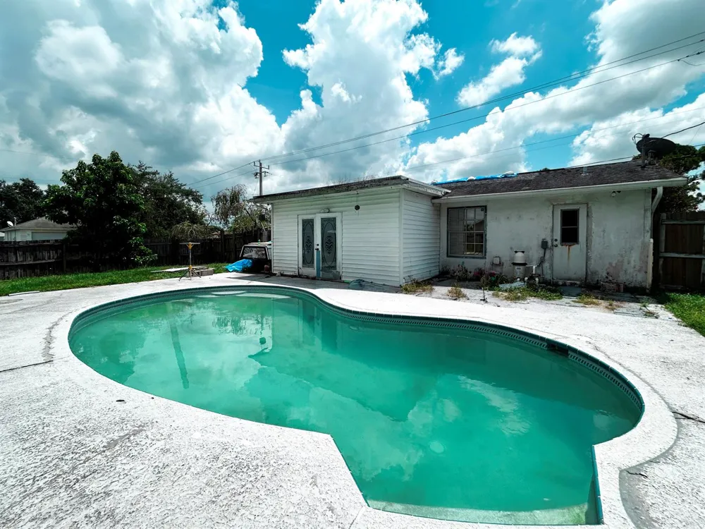 201 NW FLORESTA DRIVE Port St. Lucie, FL 34983