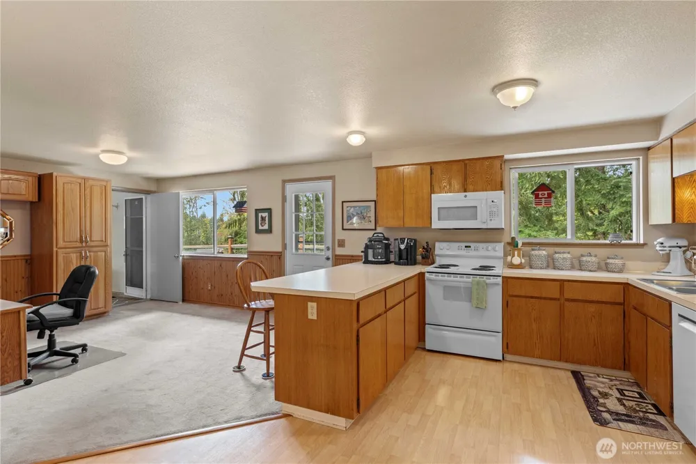 444 143rd Avenue SE Tenino, WA 98589
