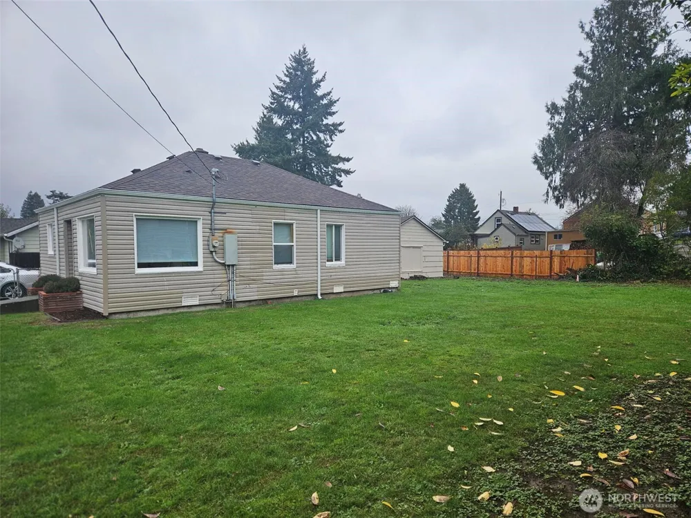 1720 Snyder Avenue Bremerton, WA 98312