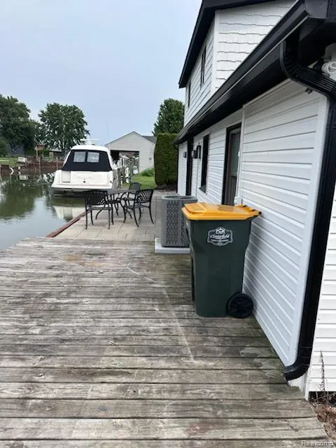 48481 Harbor Drive Chesterfield Township, MI 48047