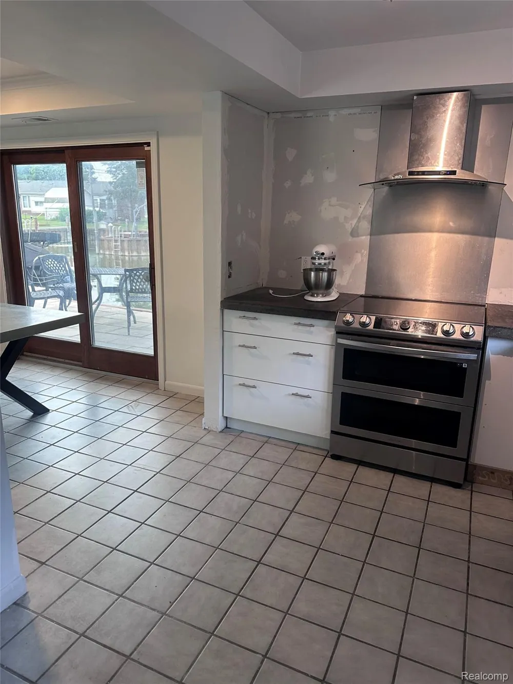 48481 Harbor Drive Chesterfield Township, MI 48047