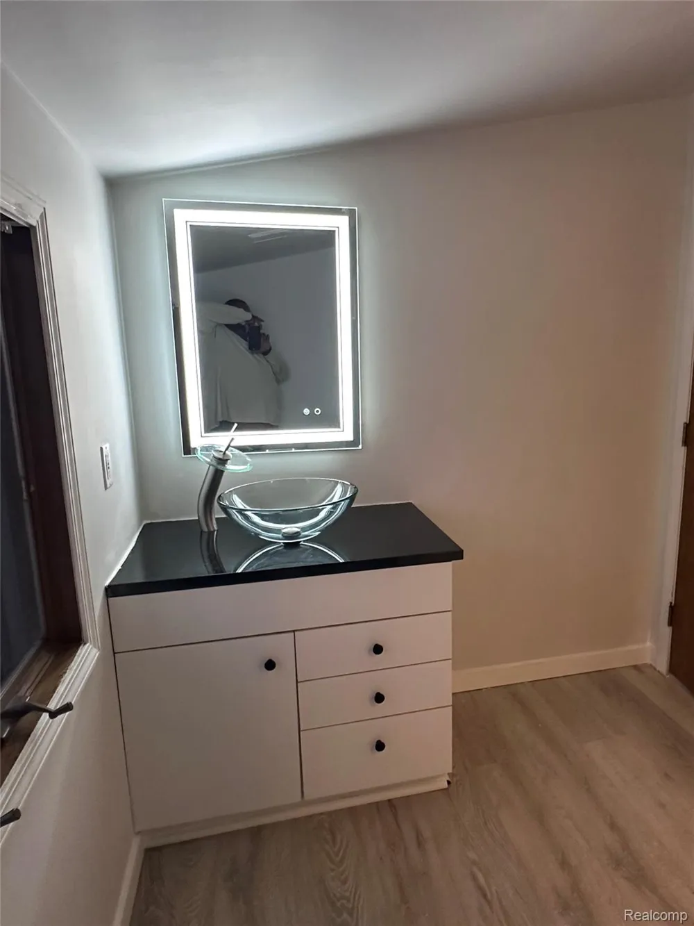 48481 Harbor Drive Chesterfield Township, MI 48047