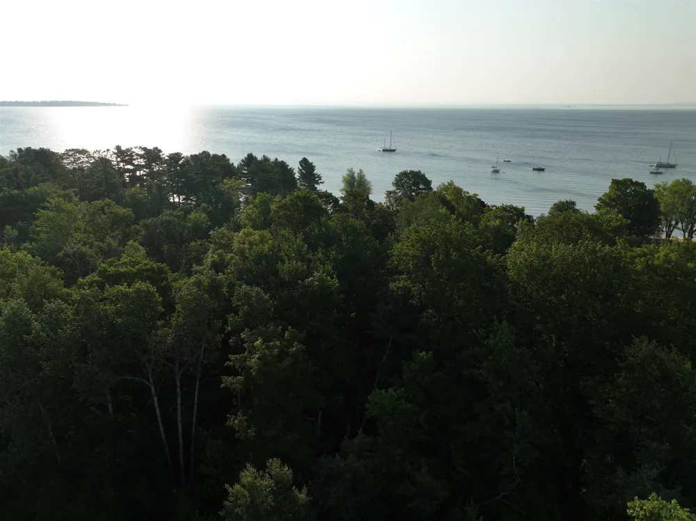 656 Thunder Road Leelanau Township, MI 49670