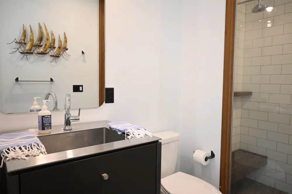 656 Thunder Road Leelanau Township, MI 49670