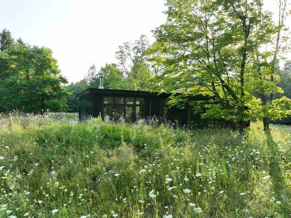 656 Thunder Road Leelanau Township, MI 49670