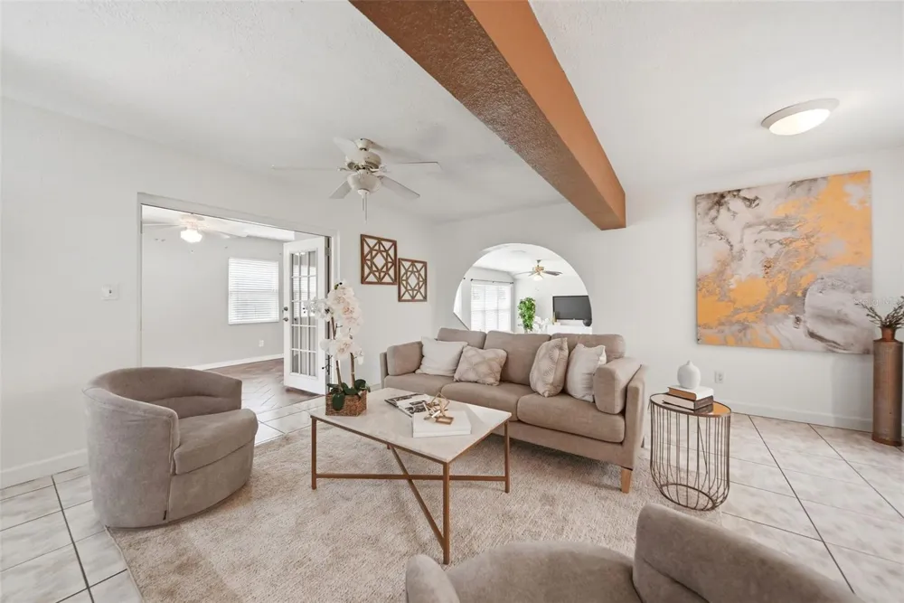 1540 E HORATIO AVENUE Maitland, FL 32751