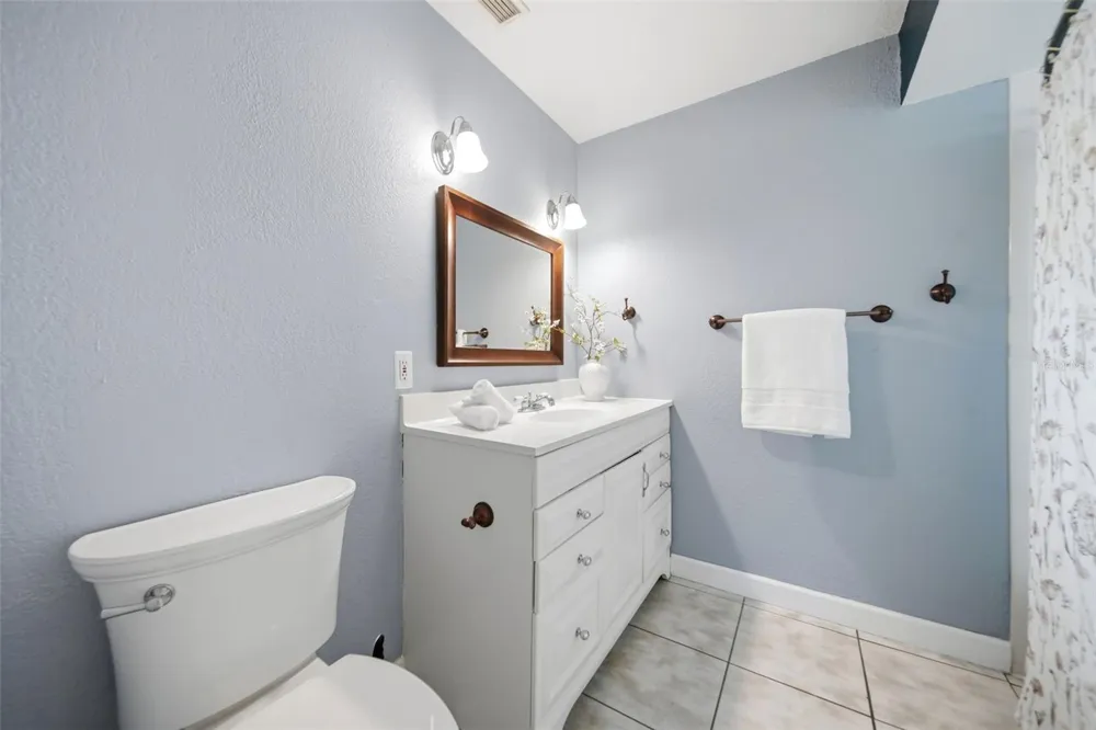 1540 E HORATIO AVENUE Maitland, FL 32751