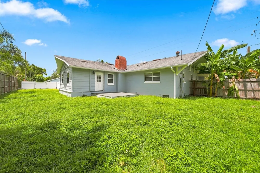 1540 E HORATIO AVENUE Maitland, FL 32751