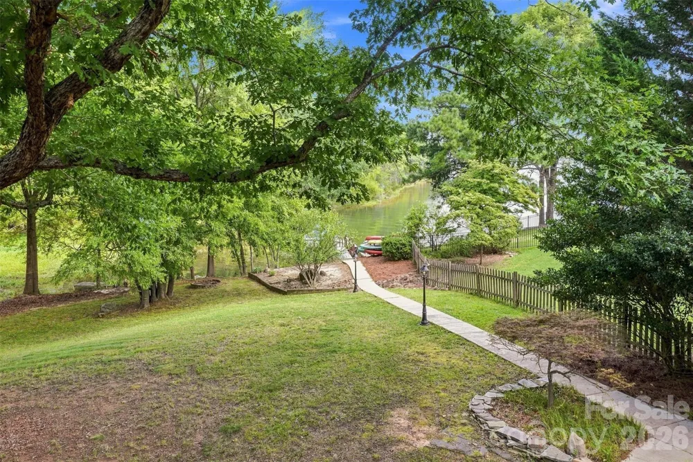 3911 Acacia Road York, SC 29745