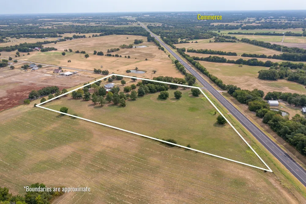 3016 County Road 4405 Commerce, TX 75428