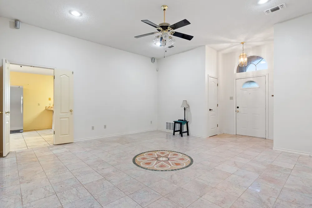 3016 County Road 4405 Commerce, TX 75428