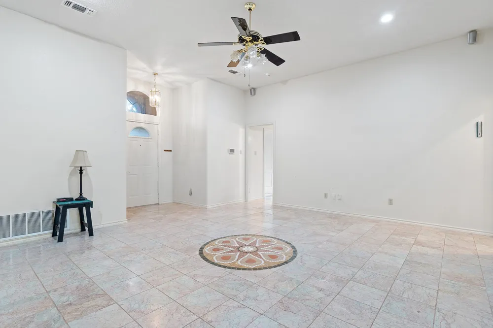 3016 County Road 4405 Commerce, TX 75428
