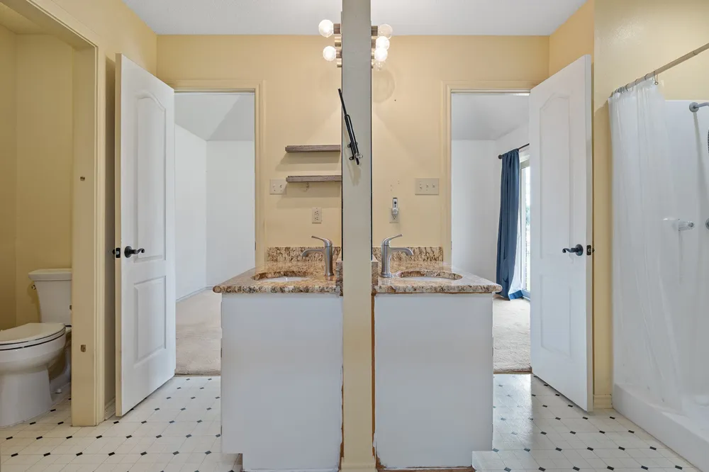 3016 County Road 4405 Commerce, TX 75428