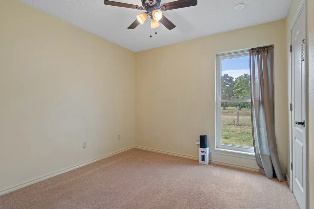 3016 County Road 4405 Commerce, TX 75428
