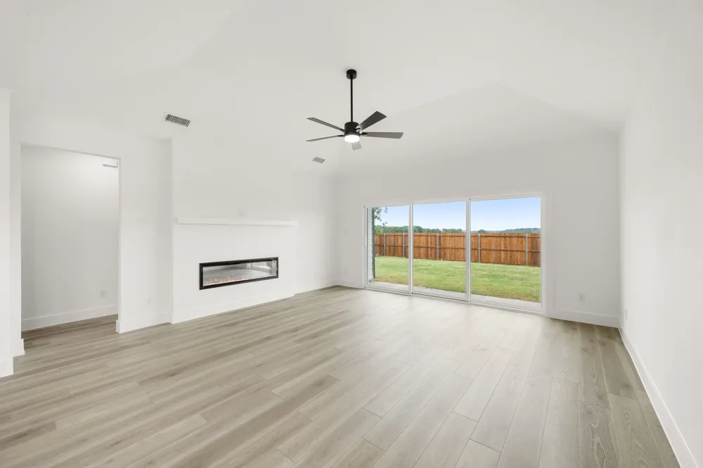 304 Sequoia Lane Denton, TX 76210