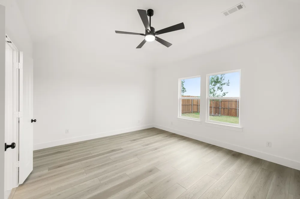 304 Sequoia Lane Denton, TX 76210