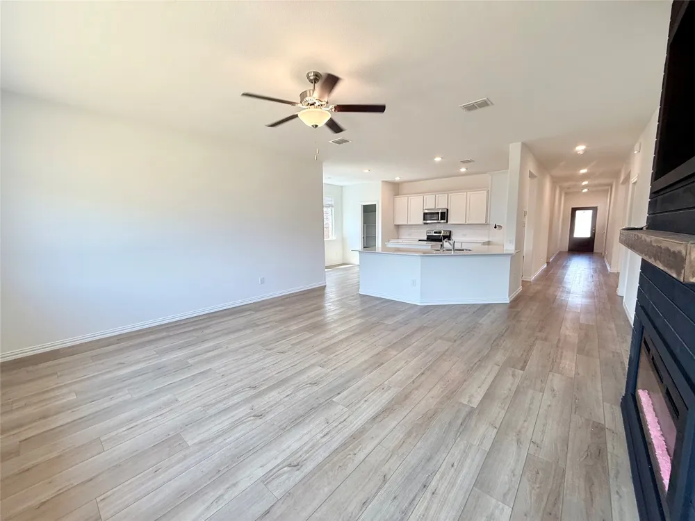 11424 Woody Creek Trail Aubrey, TX 76227