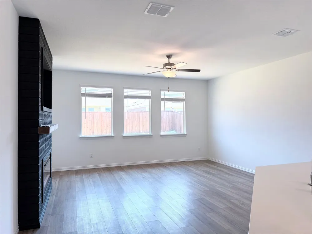 11424 Woody Creek Trail Aubrey, TX 76227