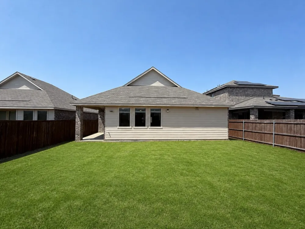 11424 Woody Creek Trail Aubrey, TX 76227