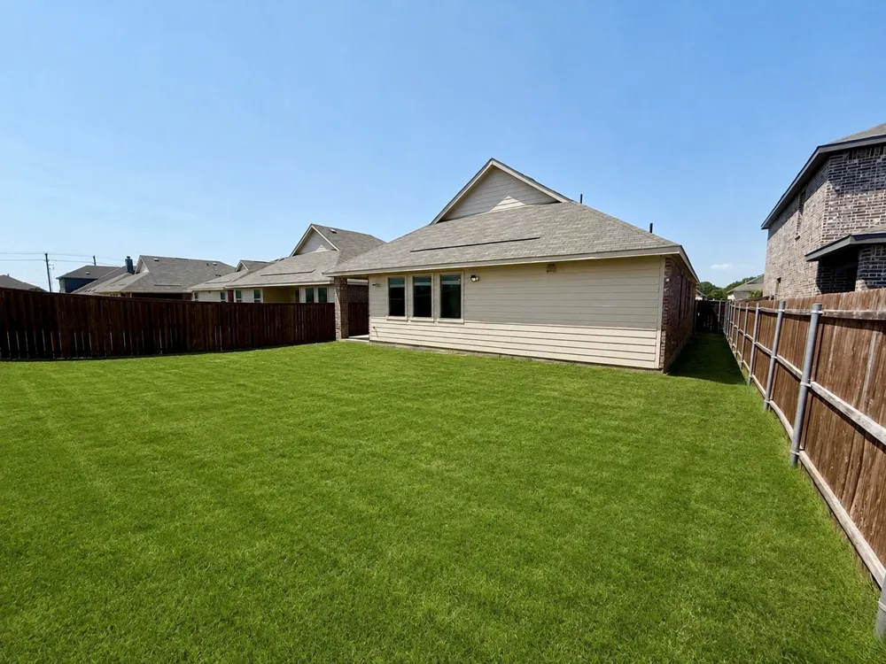 11424 Woody Creek Trail Aubrey, TX 76227