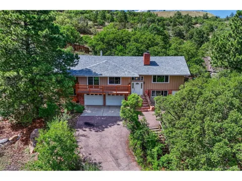 325 Altura Way