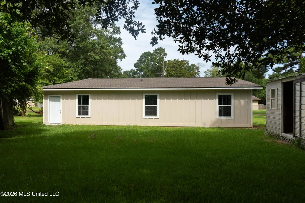 352 Beverly Circle Crystal Springs, MS 39059