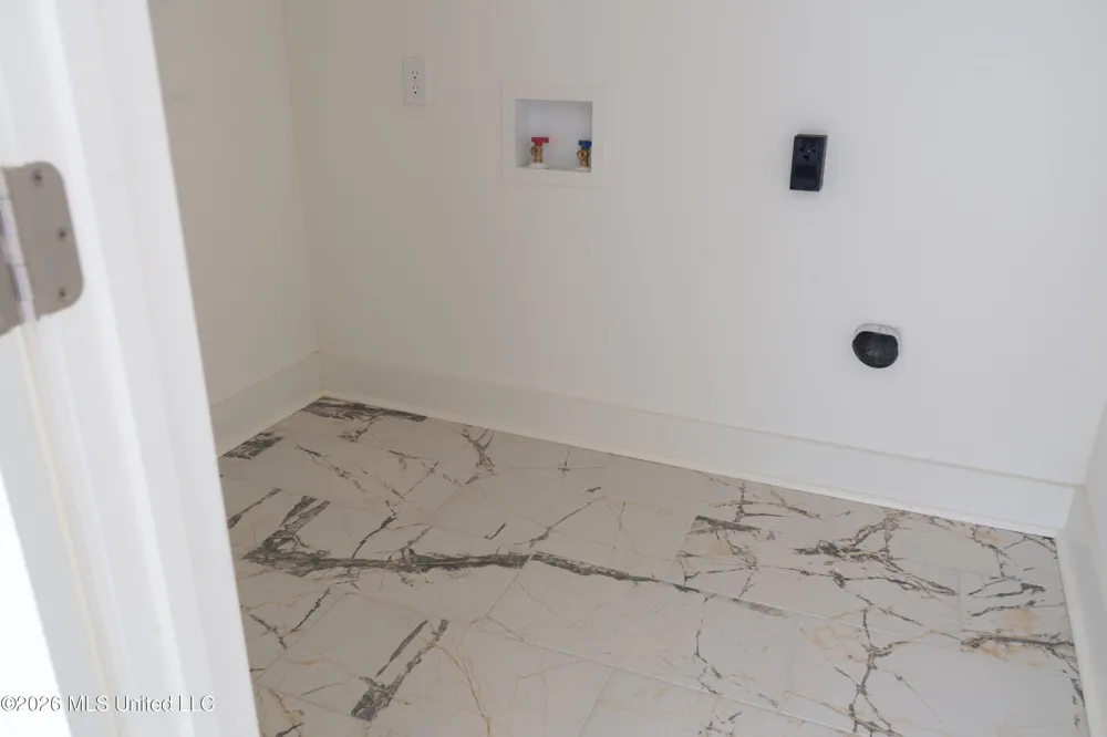 352 Beverly Circle Crystal Springs, MS 39059