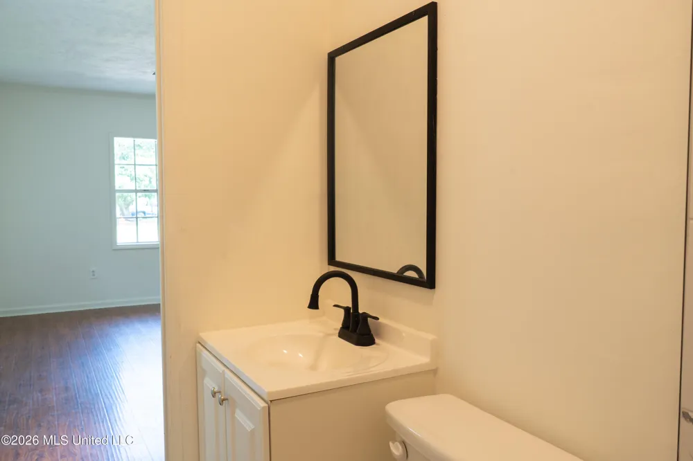 352 Beverly Circle Crystal Springs, MS 39059