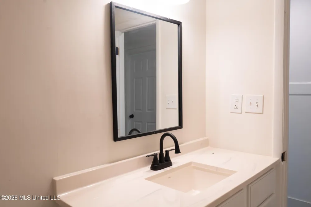 352 Beverly Circle Crystal Springs, MS 39059