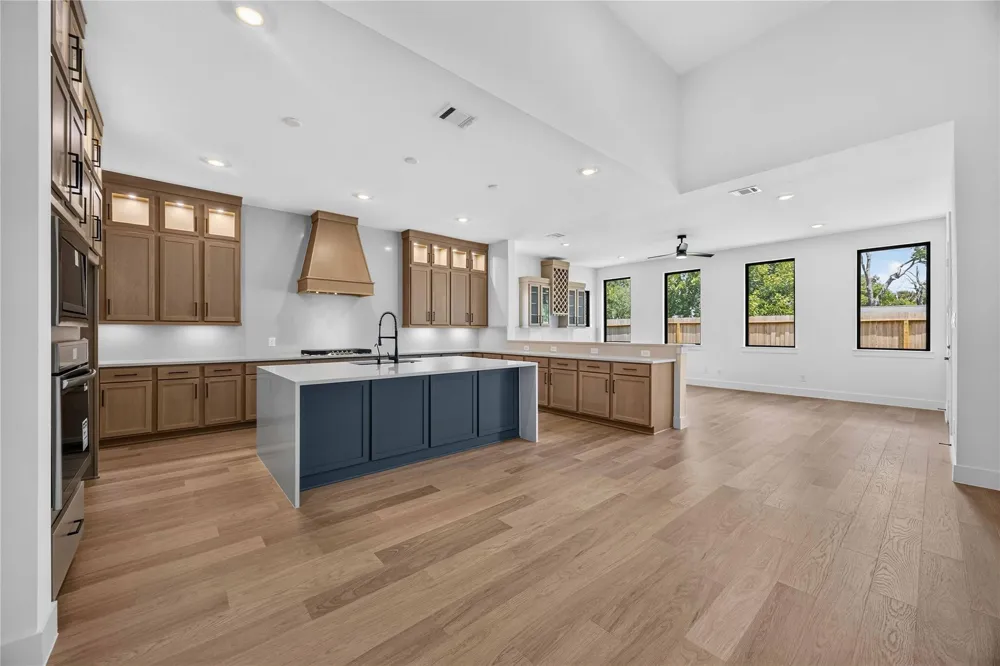 2505 Barton Creek Trail Dr Friendswood, TX 77546