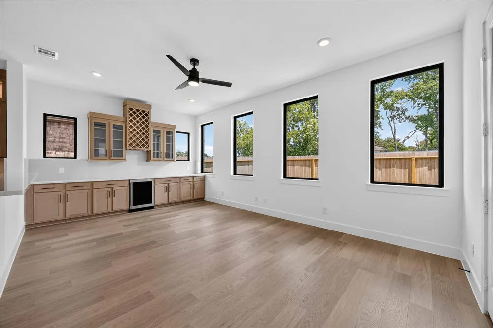 2505 Barton Creek Trail Dr Friendswood, TX 77546