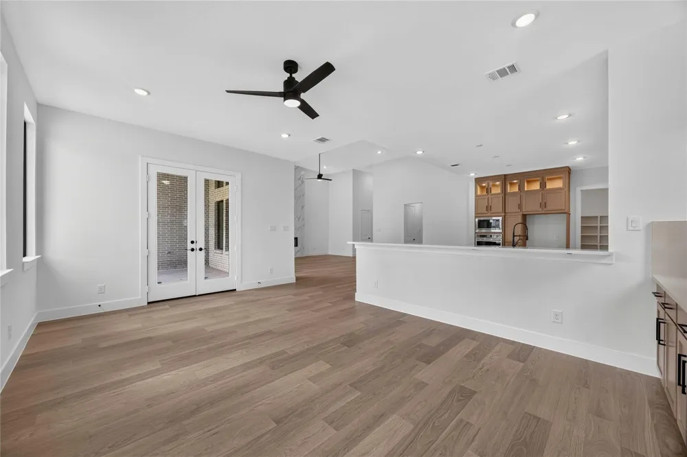 2505 Barton Creek Trail Dr Friendswood, TX 77546