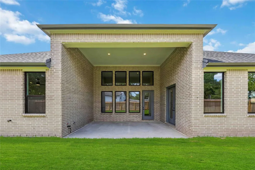 2505 Barton Creek Trail Dr Friendswood, TX 77546