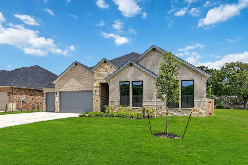 2505 Barton Creek Trail Dr Friendswood, TX 77546