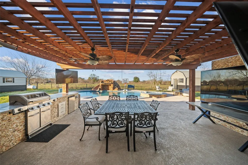 43910 Highway 290 Business Prairie View, TX 77484