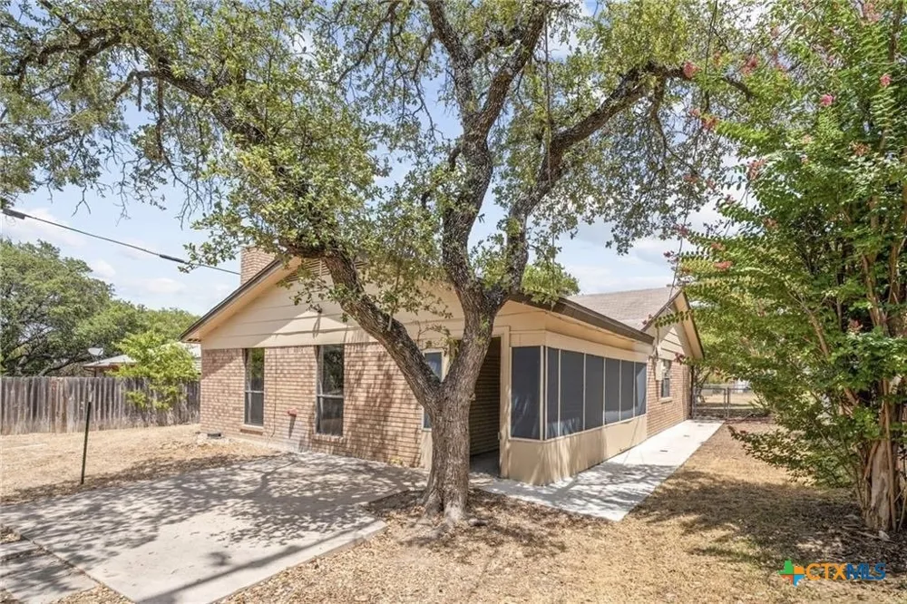 519 Myra Lou Avenue Copperas Cove, TX 76522
