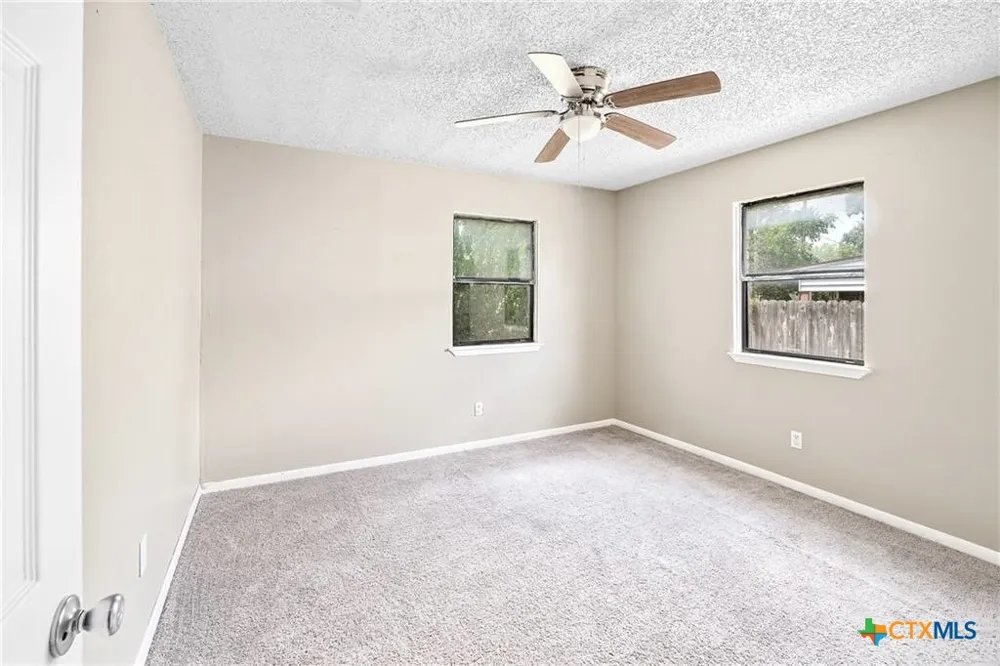 519 Myra Lou Avenue Copperas Cove, TX 76522