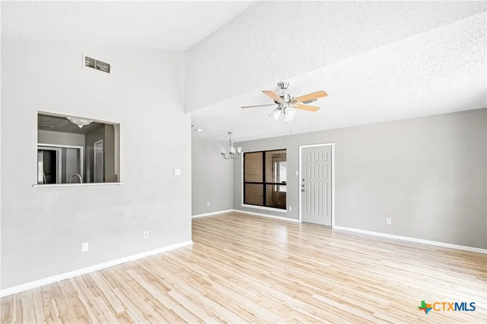 519 Myra Lou Avenue Copperas Cove, TX 76522