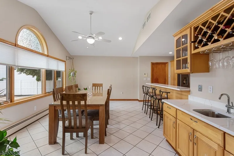 26 Mount Cedar Ave Wallington, NJ 07057