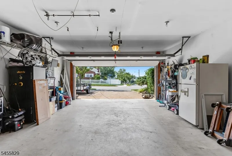 26 Mount Cedar Ave Wallington, NJ 07057