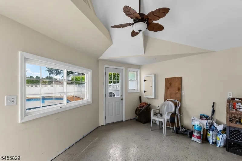 26 Mount Cedar Ave Wallington, NJ 07057