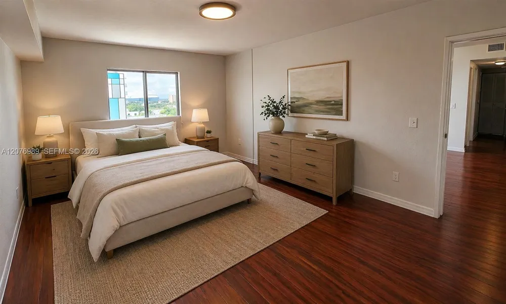 36 NW 6th Ave #805 Miami, FL 33128