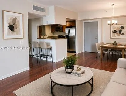 36 NW 6th Ave #805 Miami, FL 33128