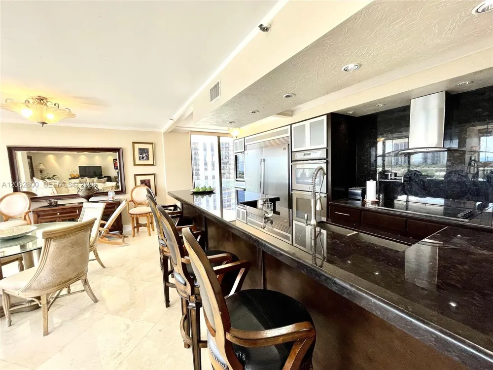 19707 Turnberry Way #10E Aventura, FL 33180