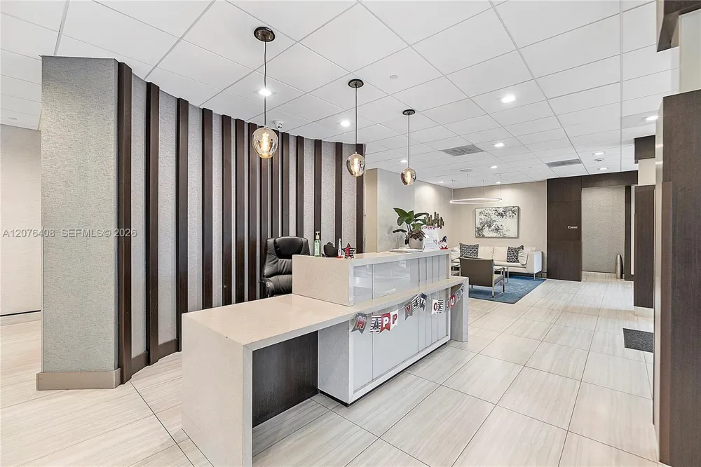 90 Edgewater Dr #104 Coral Gables, FL 33133