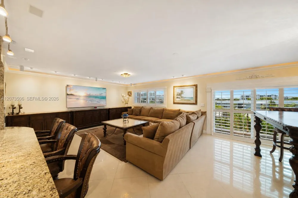 3770 NE 171st St #504 North Miami Beach, FL 33160