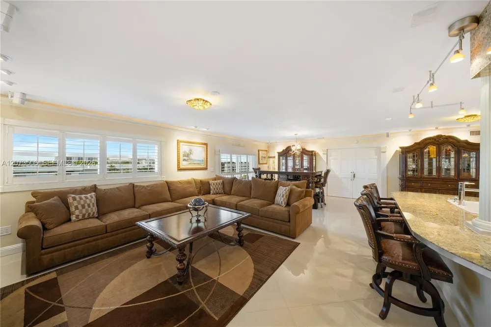 3770 NE 171st St #504 North Miami Beach, FL 33160