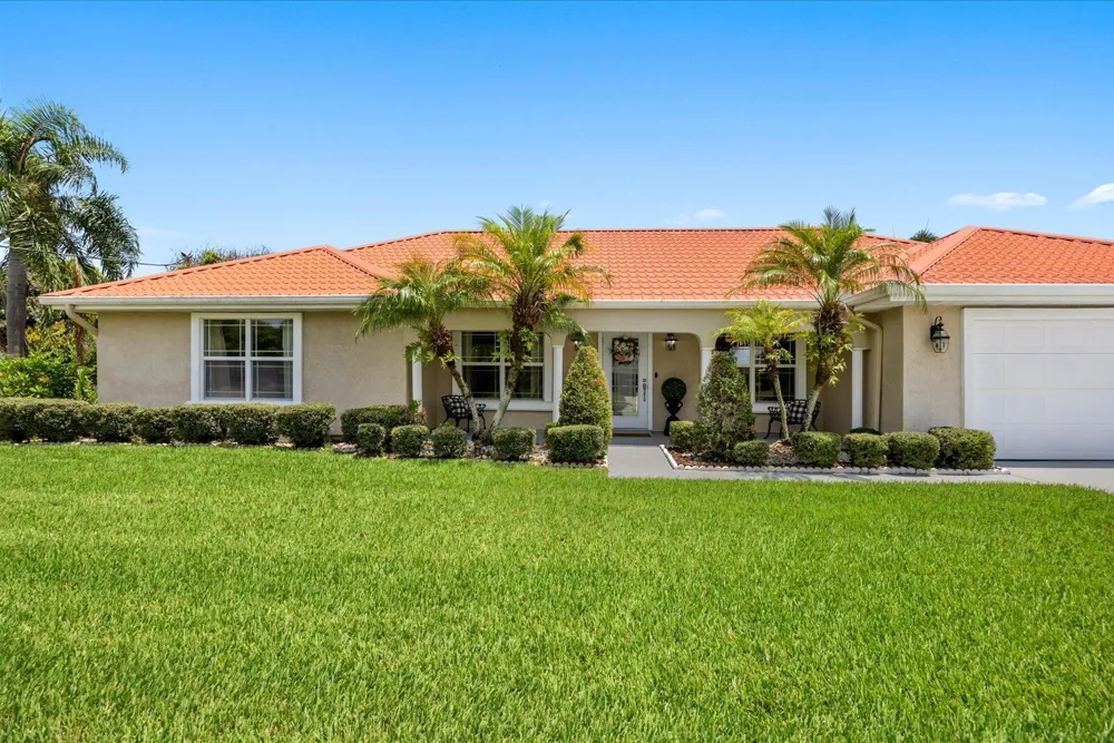 1819 SE ELROSE STREET Port St. Lucie, FL 34952